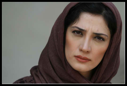 پیوستن مینا ساداتی به «مرثیه‌ای برای کتاب‌سوزی‌ها» و آغاز بلیت فروشی